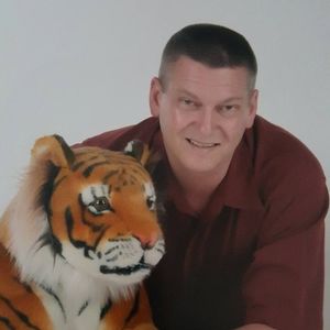 Meet your Posher, Kenneth